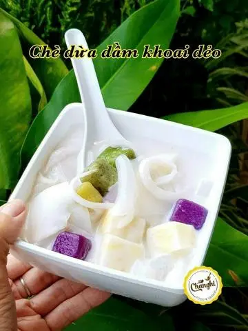 Hình ảnh chè dừa dầm khoai dẻo ( it ngọt)