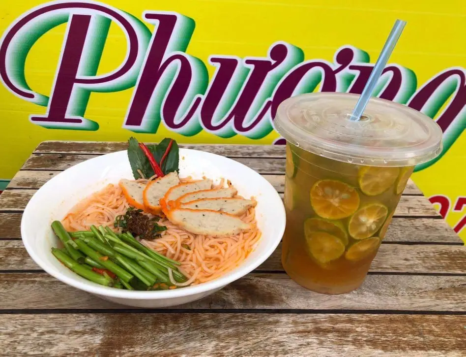 Hình ảnh Bún Thái chả Cua + Trà Tắc khổng lồ