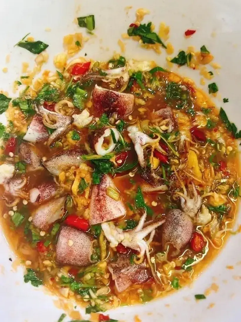 Hình ảnh Gỏi Mực Sốt Thái