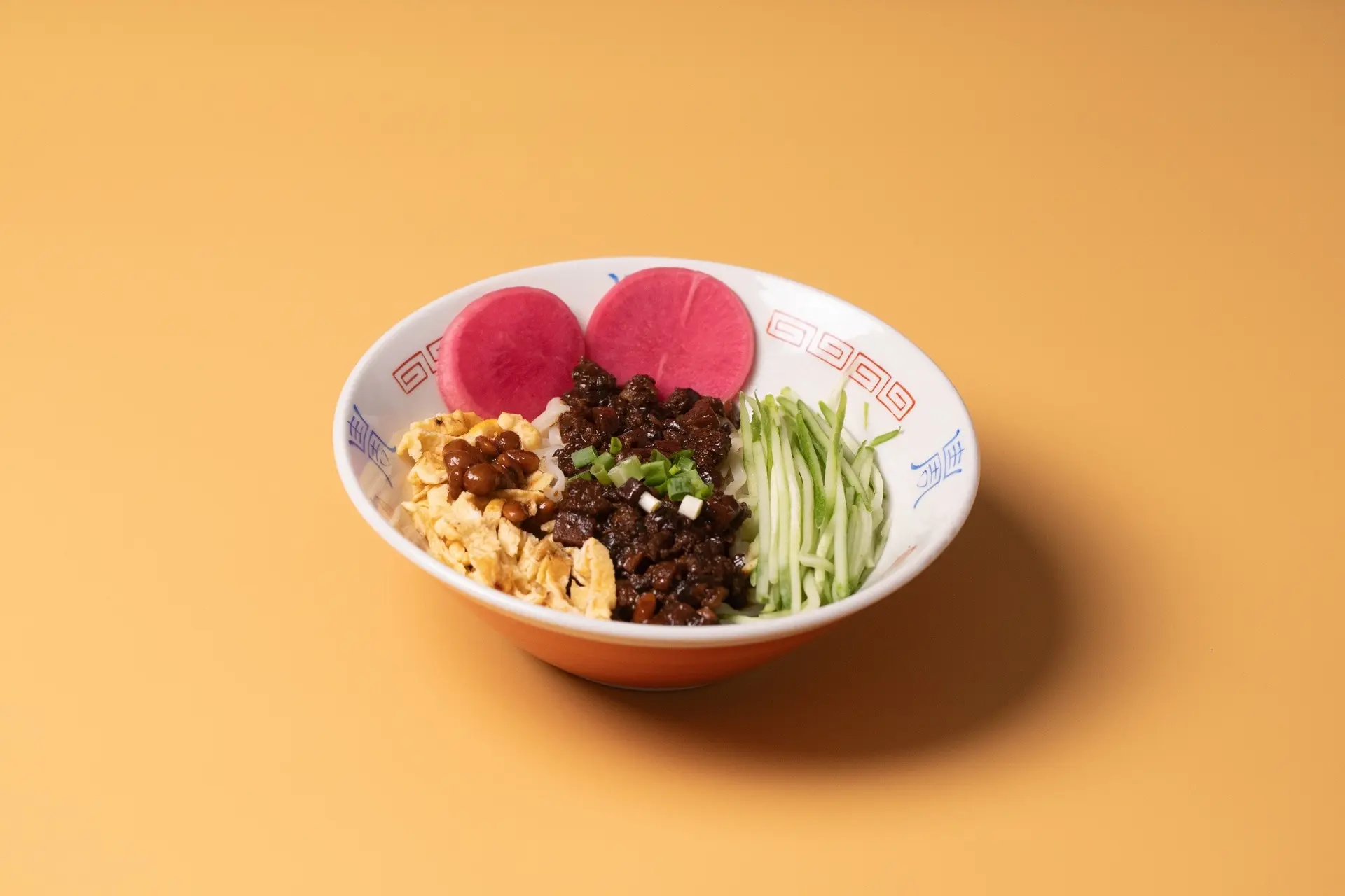 Hình ảnh 台灣炸醬麵/ Mì khô Zha Jiang xốt thịt bằm/ Zha Jiang Mian minced pork fried sauce noodles