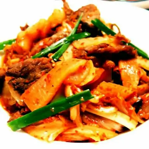 Hình ảnh Cơm bò xào kim chi
