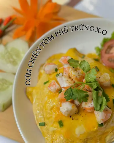 Hình ảnh Cơm Chiên Tôm Phủ Trứng X.O