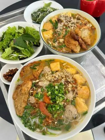 Hình ảnh Bún riêu cua chả cá