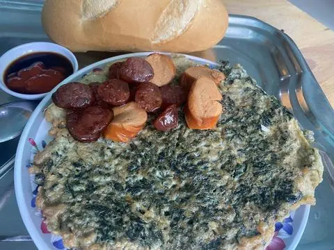 Hình ảnh Trứng rán lá ngải