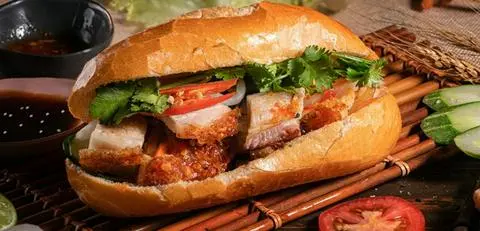 Hình ảnh Bánh Mì Thập Cẩm