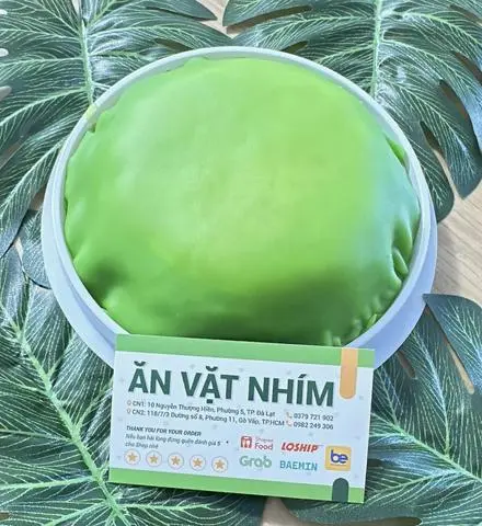 Hình ảnh Bánh Crepe Sầu Riêng Ngàn Lớp Lá Dứa - Ổ 14cm