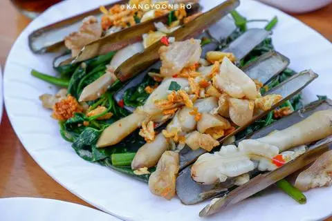 Hình ảnh ốc móng tay xào bơ cay