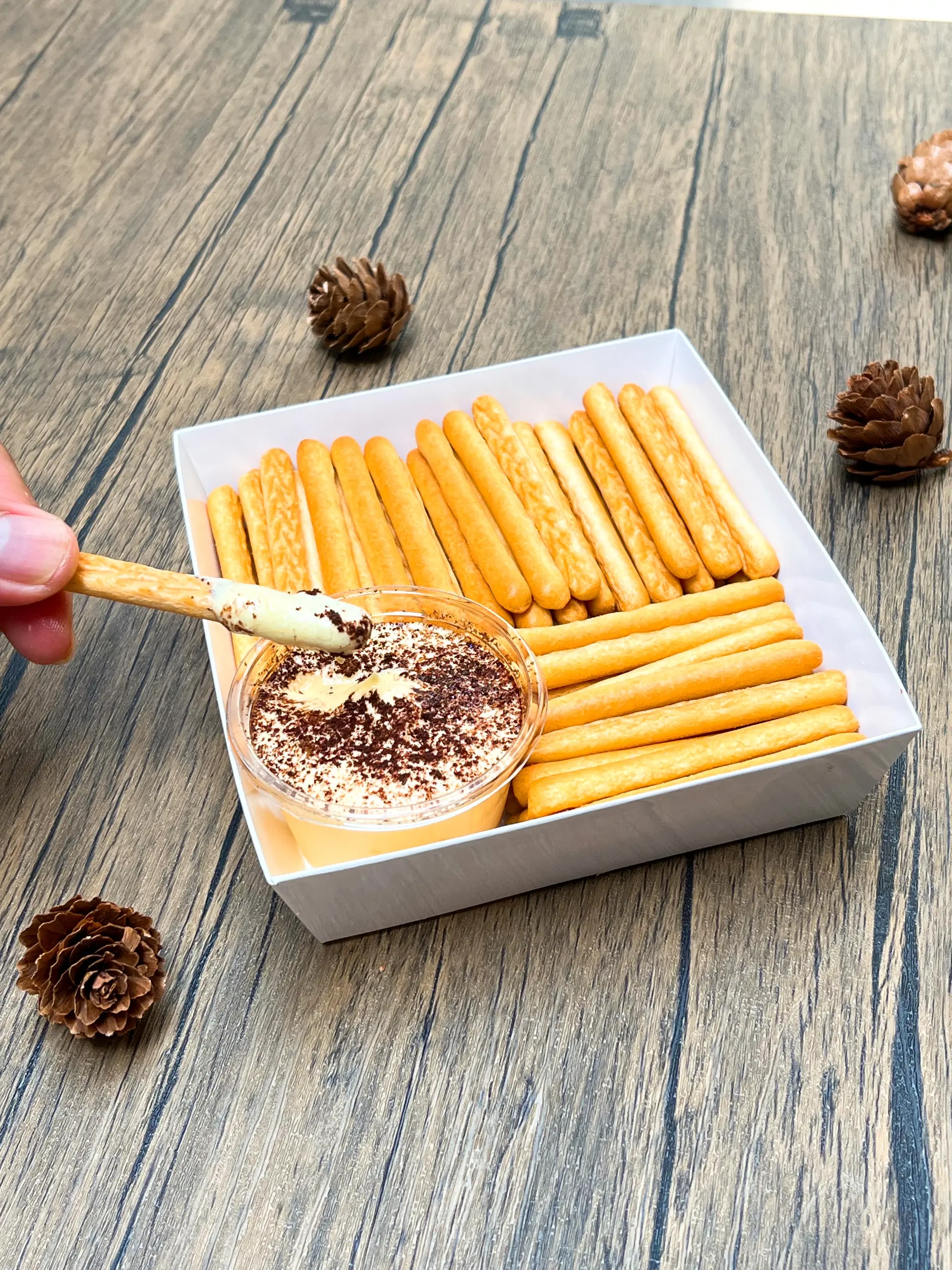Hình ảnh Bánh Que Chấm Sốt Kem Trứng