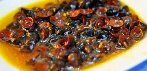 Hình ảnh Ốc dừa xào bơ cay