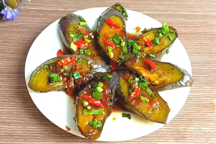 Hình ảnh Cà tím kho nước tương