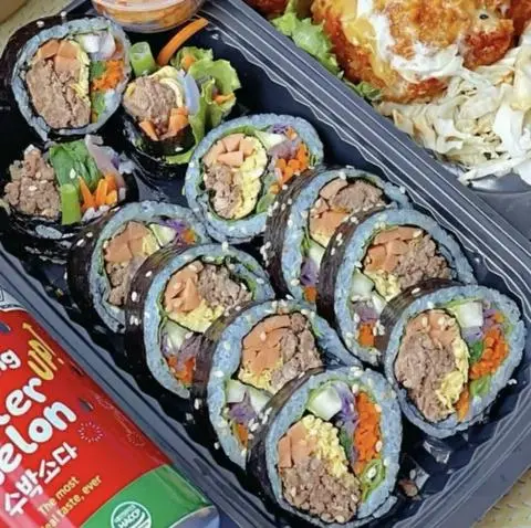 Hình ảnh Gimbap bò bulgogi