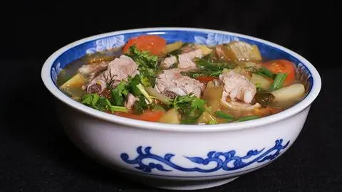 Hình ảnh Canh Sườn Non Cải Chua