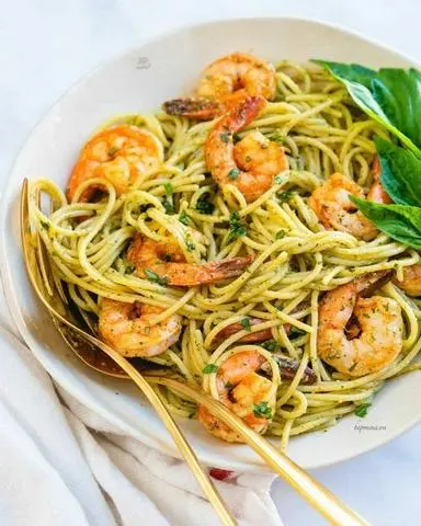 Hình ảnh Mì Ý tôm xốt pesto