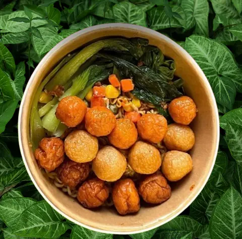 Hình ảnh Mì tương đen tam viên bò tôm cá