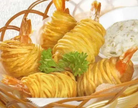 Hình ảnh 10 Con Tôm Cuộn Khoai Tây Chiên Giòn