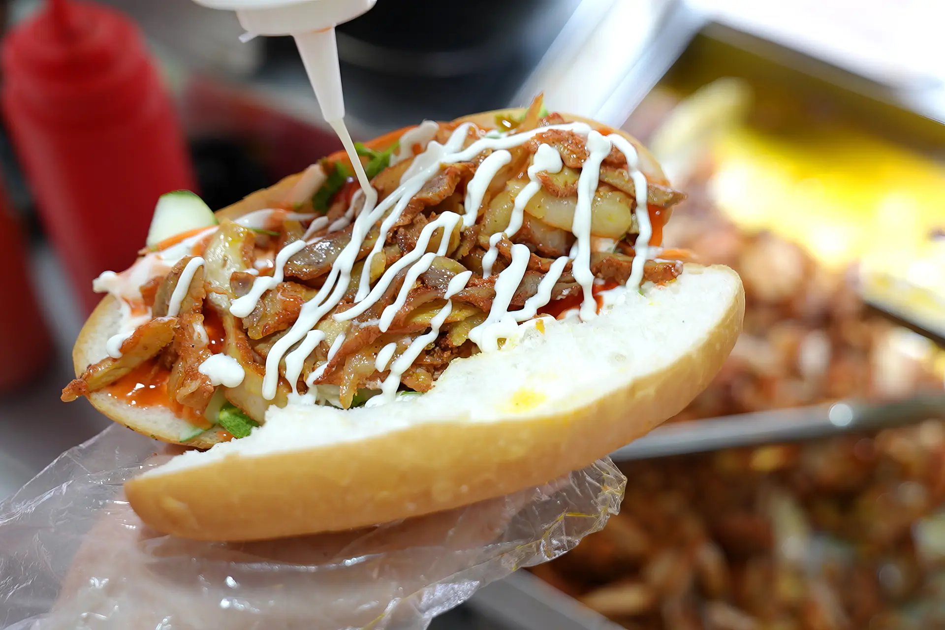 Hình ảnh Bánh mỳ thịt nướng