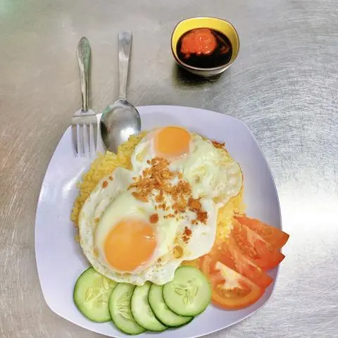 Hình ảnh Cơm trứng ốp la (2 trứng)