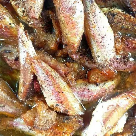 Hình ảnh Cơm cá phèn kho tiêu