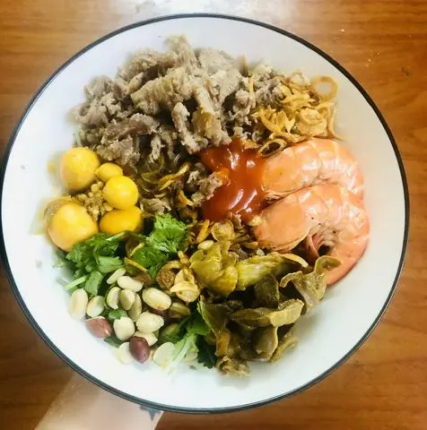 Hình ảnh Mì Trộn Thập Cẩm ( Tôm,Bò,Trứng,Mề )