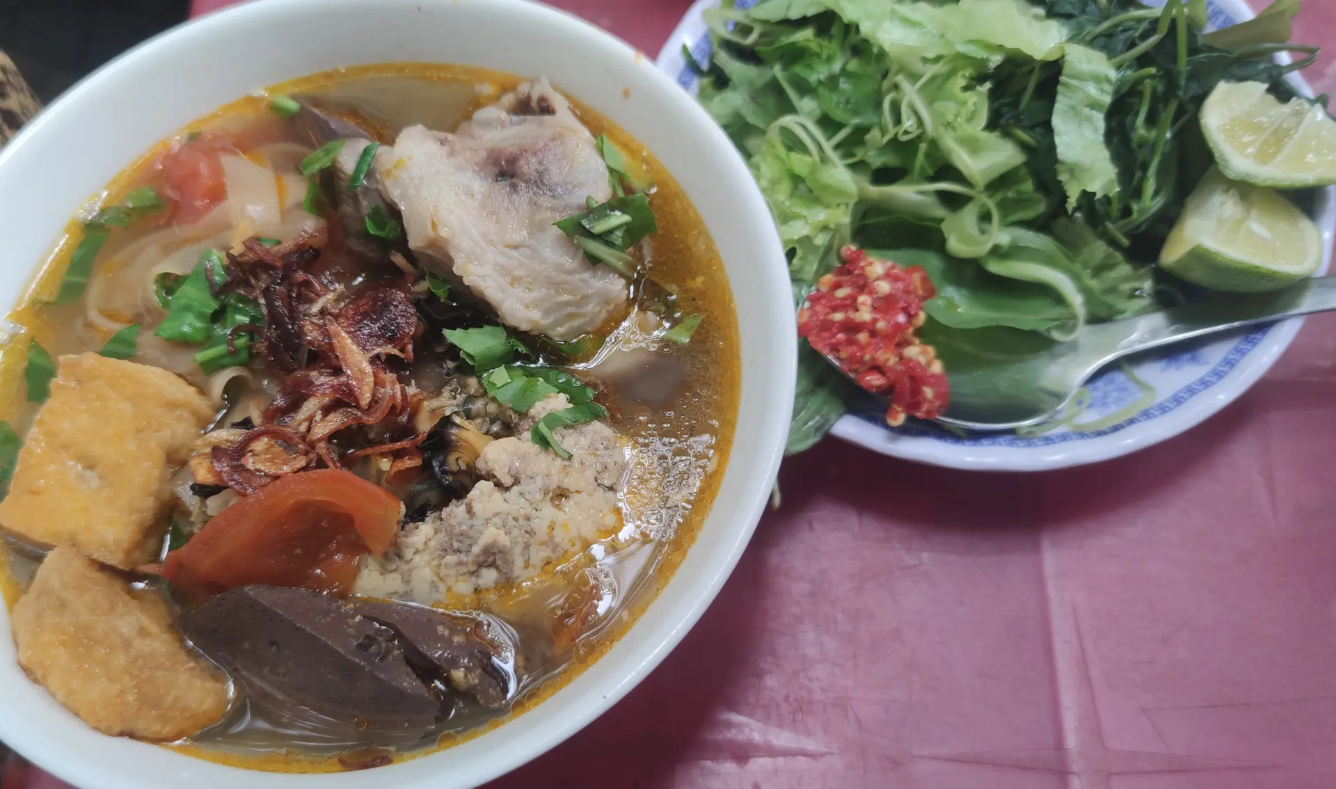 Hình ảnh Bánh Đa (có giò)