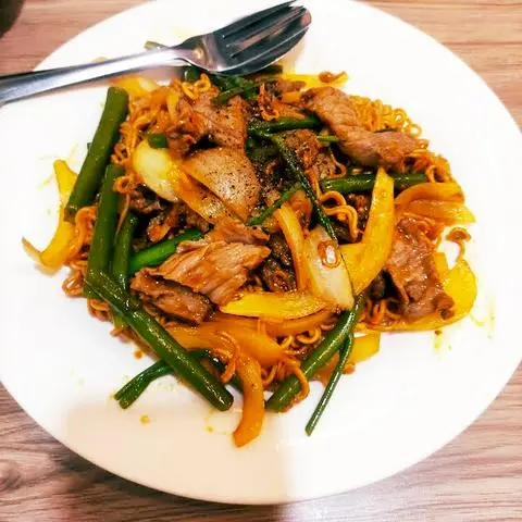 Hình ảnh MÌ XÀO BÒ 