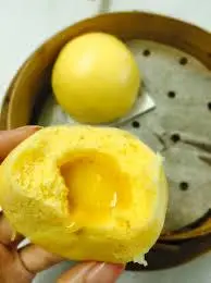 Hình ảnh Bánh bao kim sa