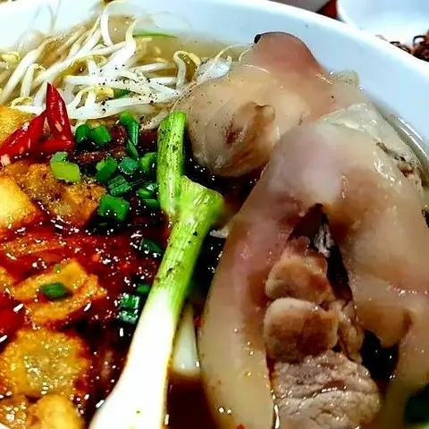 Hình ảnh Nui giò heo - sườn sụn