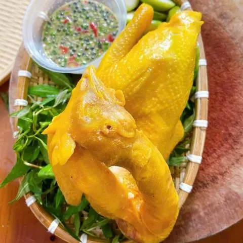 Hình ảnh Gà Tam Kỳ Ủ Muối - Nửa Con