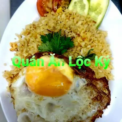 Hình ảnh Cơm chiên trứng ốp la