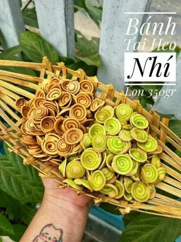 Hình ảnh Bánh tại heo nhí mix 2 vị