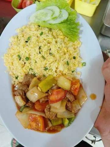 Hình ảnh Cơm chiên bò lúc lắc