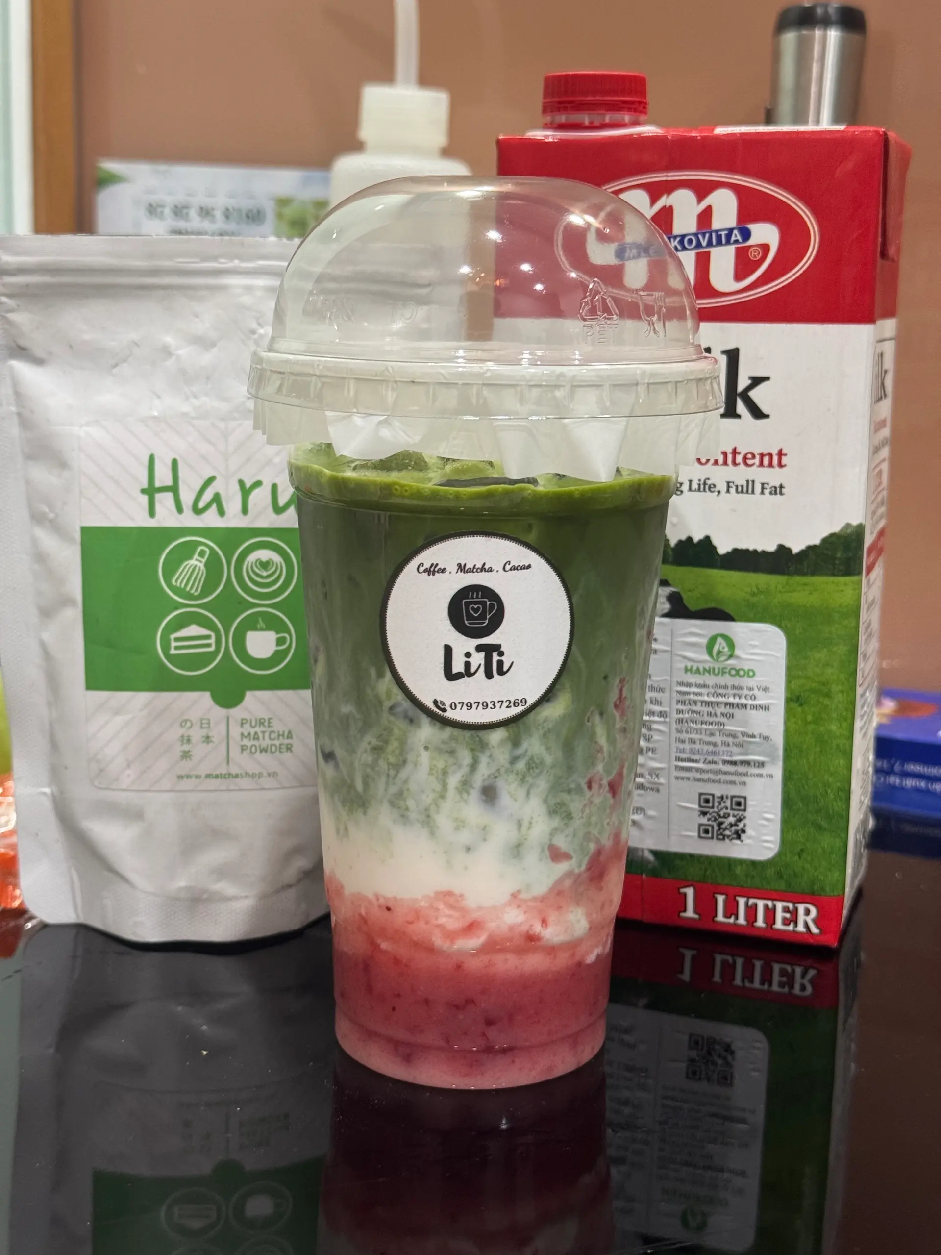 Hình ảnh Matcha latte dâu
