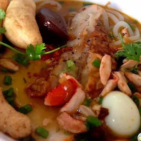 Hình ảnh Bánh canh cua - Chả Cá