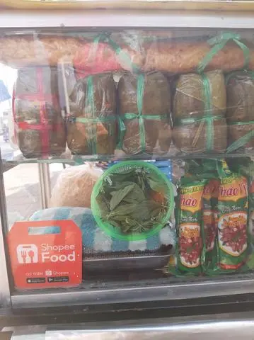Hình ảnh Bánh ướt đặc biệt đầy đủ 