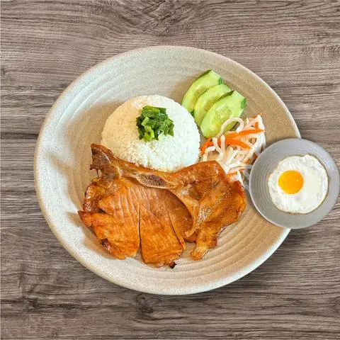 Hình ảnh Cơm tấm sườn ốp la
