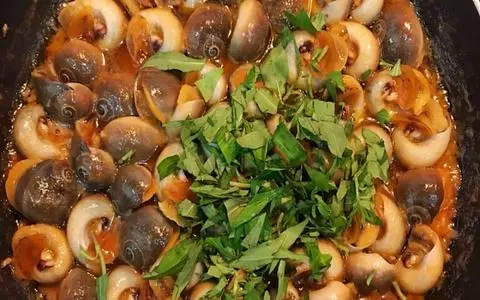 Hình ảnh Ốc mỡ rang muối
