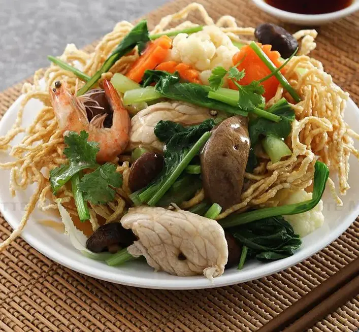 Hình ảnh Mì xào giòn hải sản