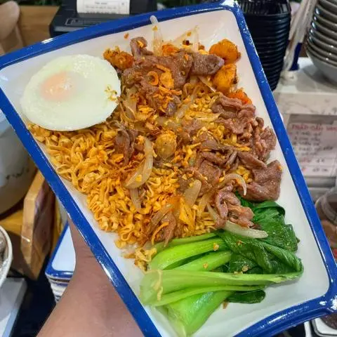 Hình ảnh MÌ TRỘN SATÊ BÒ(Tóp Mỡ)