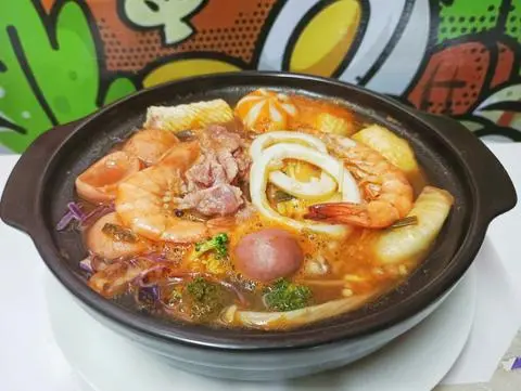 Hình ảnh Mì đặc biệt full topping