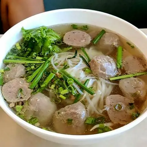 Hình ảnh Hủ tiếu bò viên