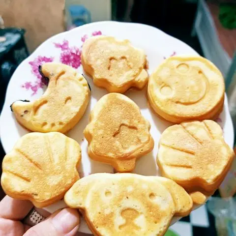 Hình ảnh Hotdog hình thú 7 cái (không nhân)