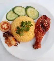 Hình ảnh Cơm chiên gà sốt cay