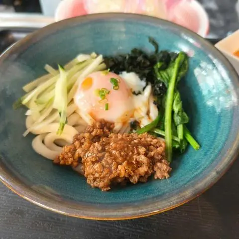 Hình ảnh Mì udon trộn thịt heo cay