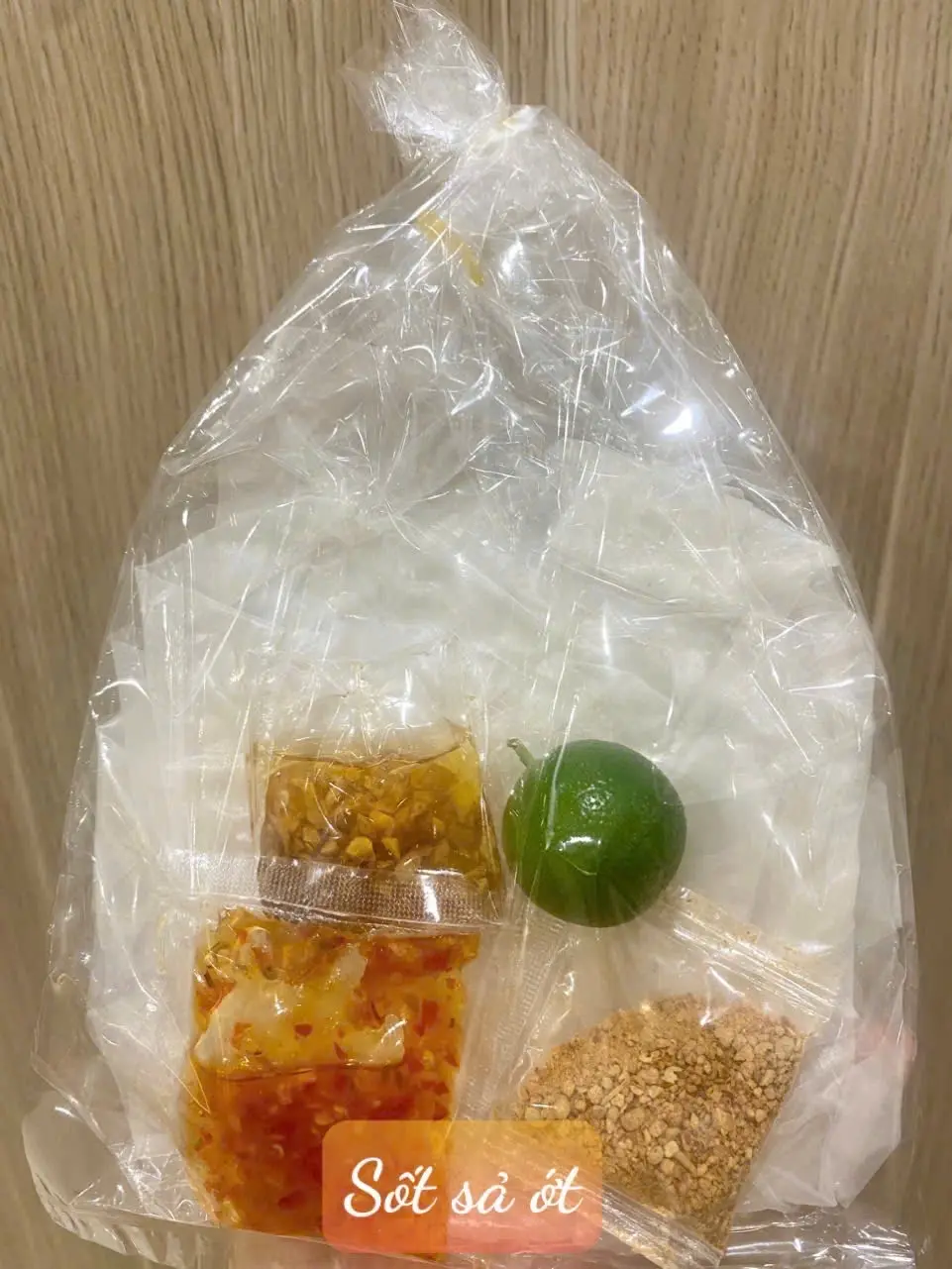 Hình ảnh Bánh tráng xé SẢ ỚT