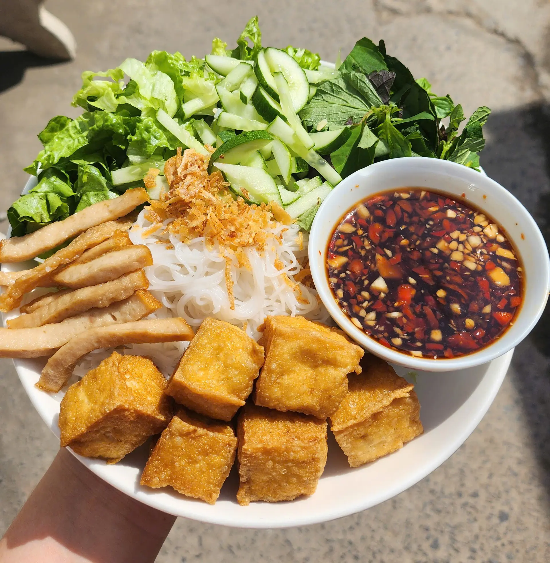 Hình ảnh Bún nước tương chả chiên