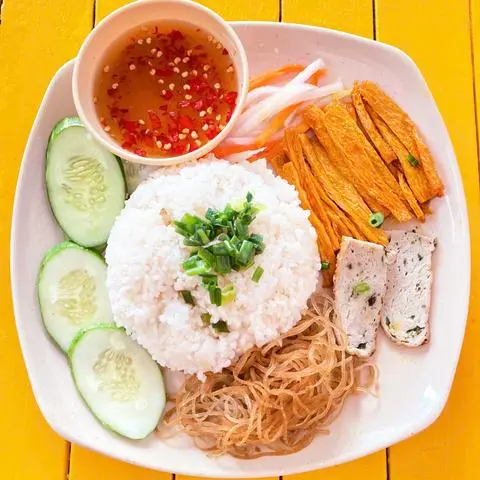 Hình ảnh Cơm Tấm Chay Sườn Bì Chả