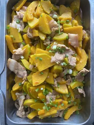Hình ảnh thịt xào bí đỏ