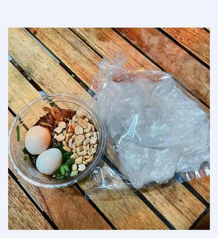 Hình ảnh Bánh Tráng Phơi Sương Chấm Me Mỡ Hành