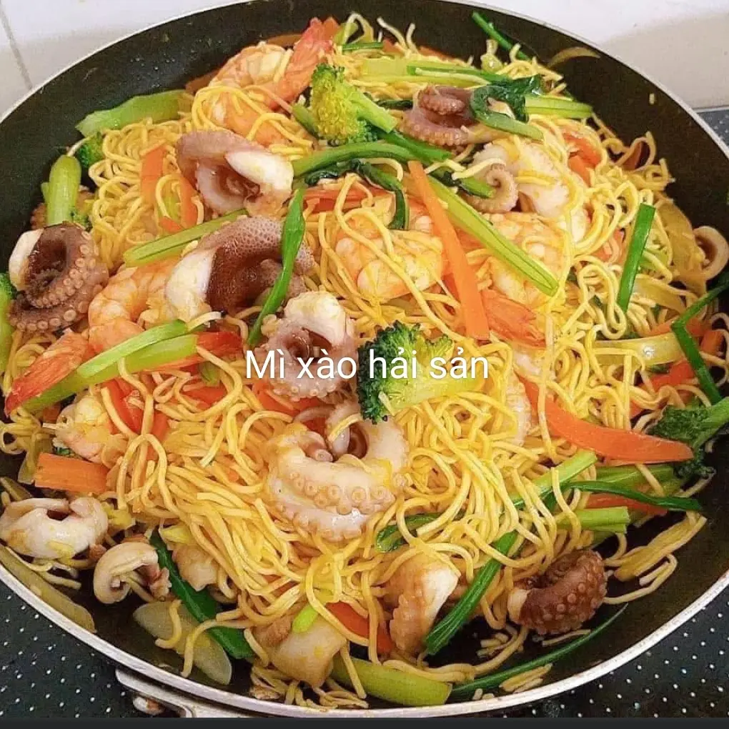 Hình ảnh Mì xào hải sản