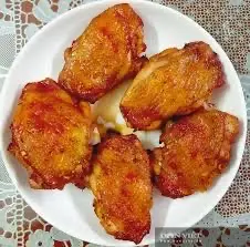 Hình ảnh Cơm má đùi gà nướng 